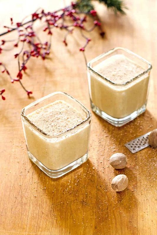 VEGAN EGGNOG PROTEIN SMOOTHIE